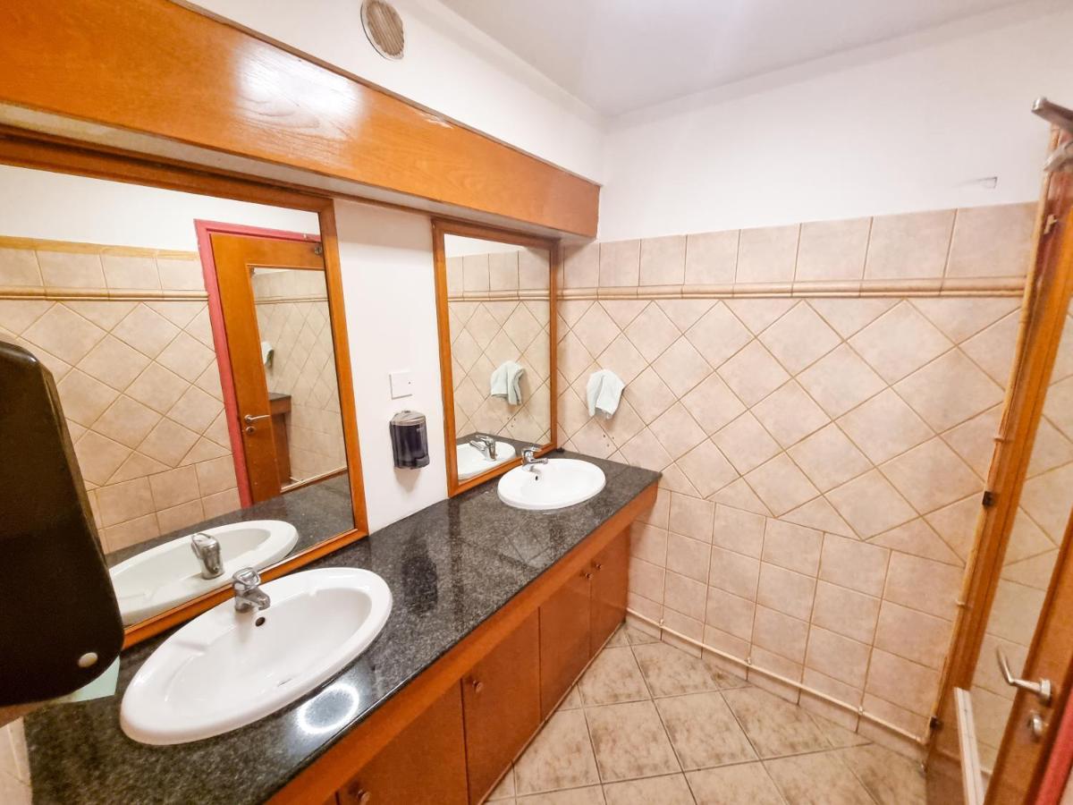 Unique City Hostel 100 Meters From Beach Larnaca Extérieur photo